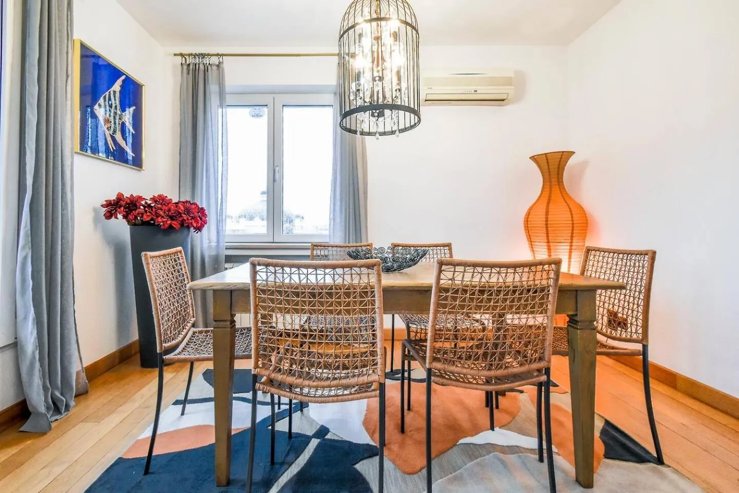 Apartamento Fully Equipped Vitoshka Area Spacious Metro Sofía